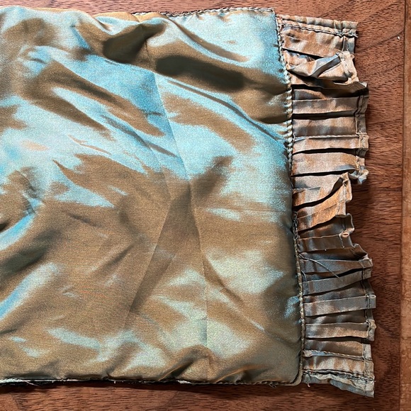 Handmade Ruffled Scarf - Picture 3 of 5